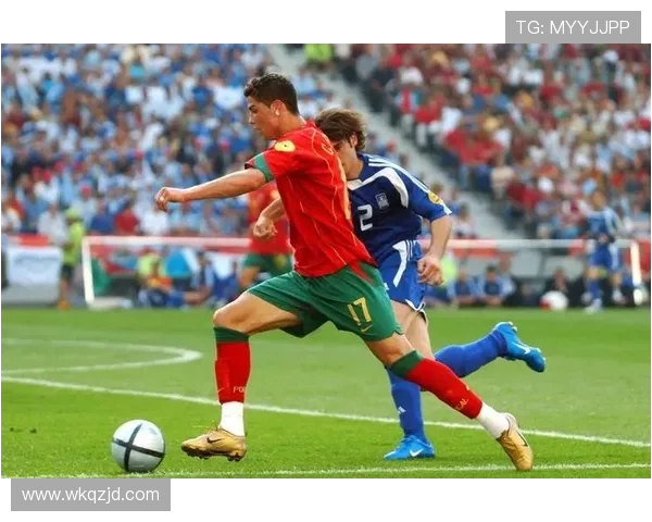 克罗斯的足球传奇之路：从青涩少年到世界顶级中场的蜕变与辉煌